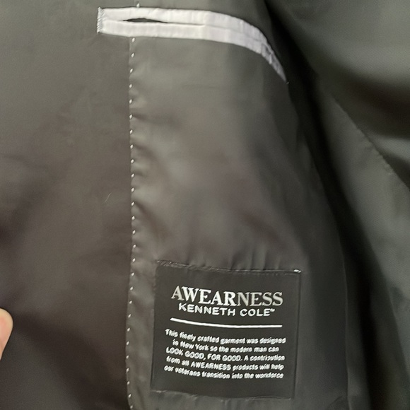 Kenneth Cole evening jacket - Picture 7 of 7